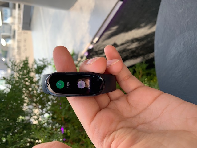 Обзор фитнес-браслета Mi Smart Band 6: полноэкранный AMOLED-дисплей и 130 новых циферблатов 